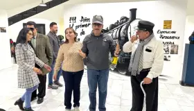 Comparte Alcalde vivencia familiar con el ferrocarril
