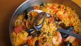 Pide asilo donación para venta de paella