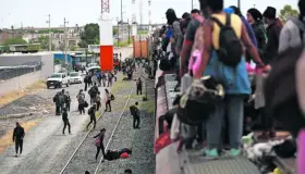 Llegan más migrantes a frontera de Ciudad Juárez