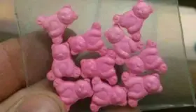 Cae profesor por enseñar 'receta' de éxtasis en Japón