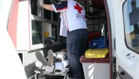 Trasladan a hospital
a persona atropellada