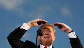 Trump dice estar decepcionado de México; se queja de migrantes