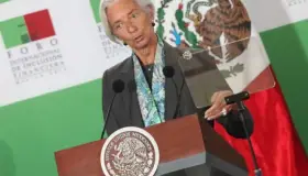 Se reunirán Lagarde, del FMI, con López Obrador