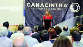 Ven desarrollo económico
en Sonora: Claudia Pavlovich