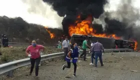 Accidente carretero en Veracruz alcanzaría cifra de 21 muertos