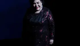 Carmen Salinas pide medicinas para pacientes con '¿VHS?'