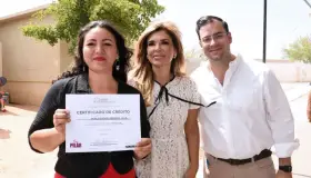 Entrega Gobernadora Pavlovich apoyos