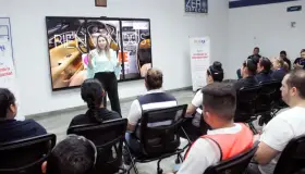 Llevan “Viviendo en laDiscapacidad” a empresas