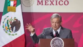 Economía crecerá, ahora hay mejor distribución de ingresos: López Obrador