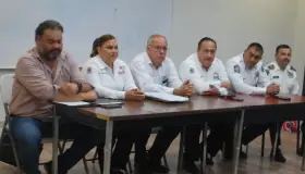 Insisten en mejorar el servicio de taxis