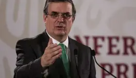 Ebrard manda carta a Monreal por ‘Tercer País Seguro’