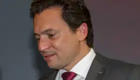 Esposa de Lozoya interpone amparo contra detención