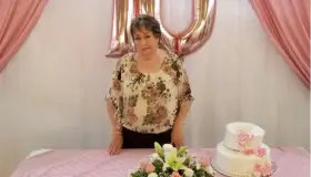 Festeja 70 años Esperanza Beltrán