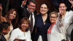 Mónica Fernández es elegida presidenta del Senado