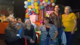 Festejan su 90 aniversario de vida