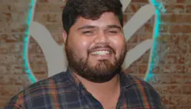 Ofrece Alcalde apoyo a niños y jóvenes