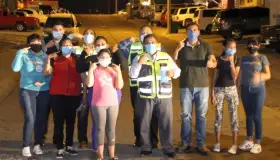 Proporcionan diez mil cubre-bocas