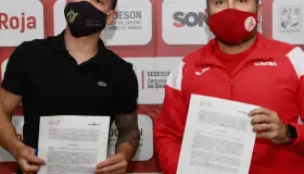 Signan convenio Óscar Valdez y Codeson, apoyarán a boxeadores sonorenses