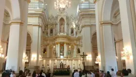 Celebran misa por fallecidos por Covid