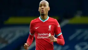 Fabinho renueva con Liverpool