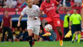 Sevilla evita tropezar en casa dentro de la Champions