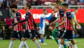 Chivas sin presión por calificar, según Jesús Sánchez